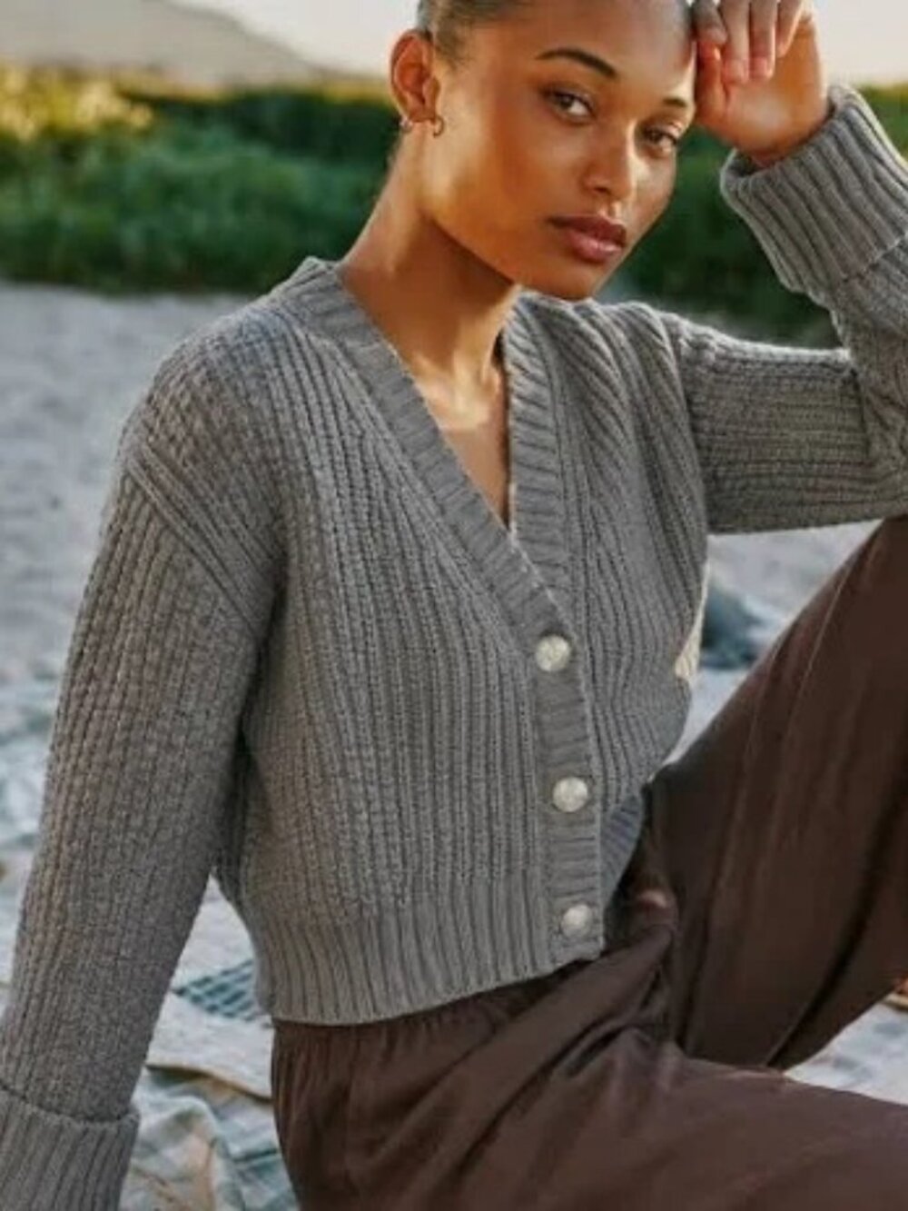 Abercrombie & Fitch Grey V Neck Button Down Sweater/Cardigan, Size Small